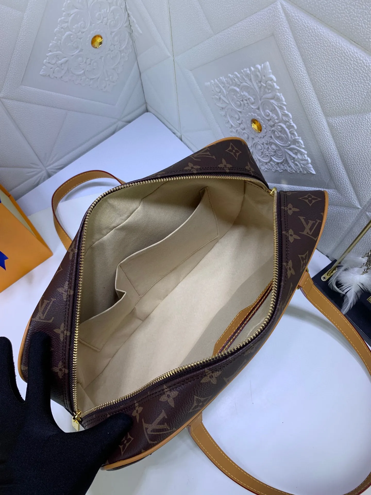 Louis Vuitton Cite GM M51181 - 图片 9