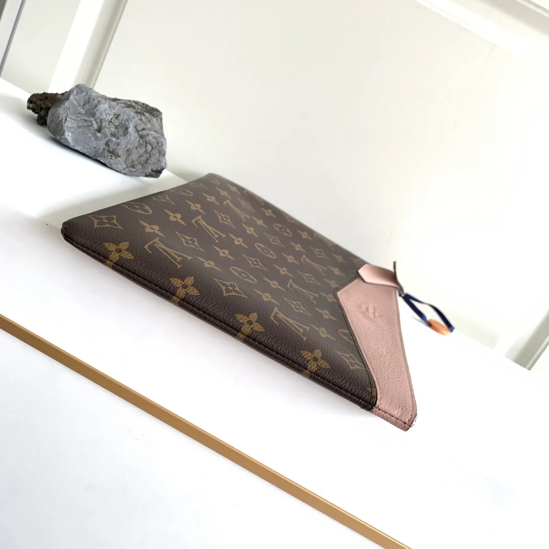 Louis Vuitton Daily Pouch M62942 - 图片 4