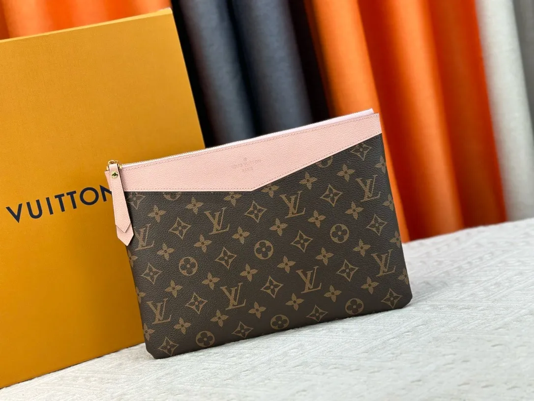 Louis Vuitton Daily Pouch M62942 - 图片 11