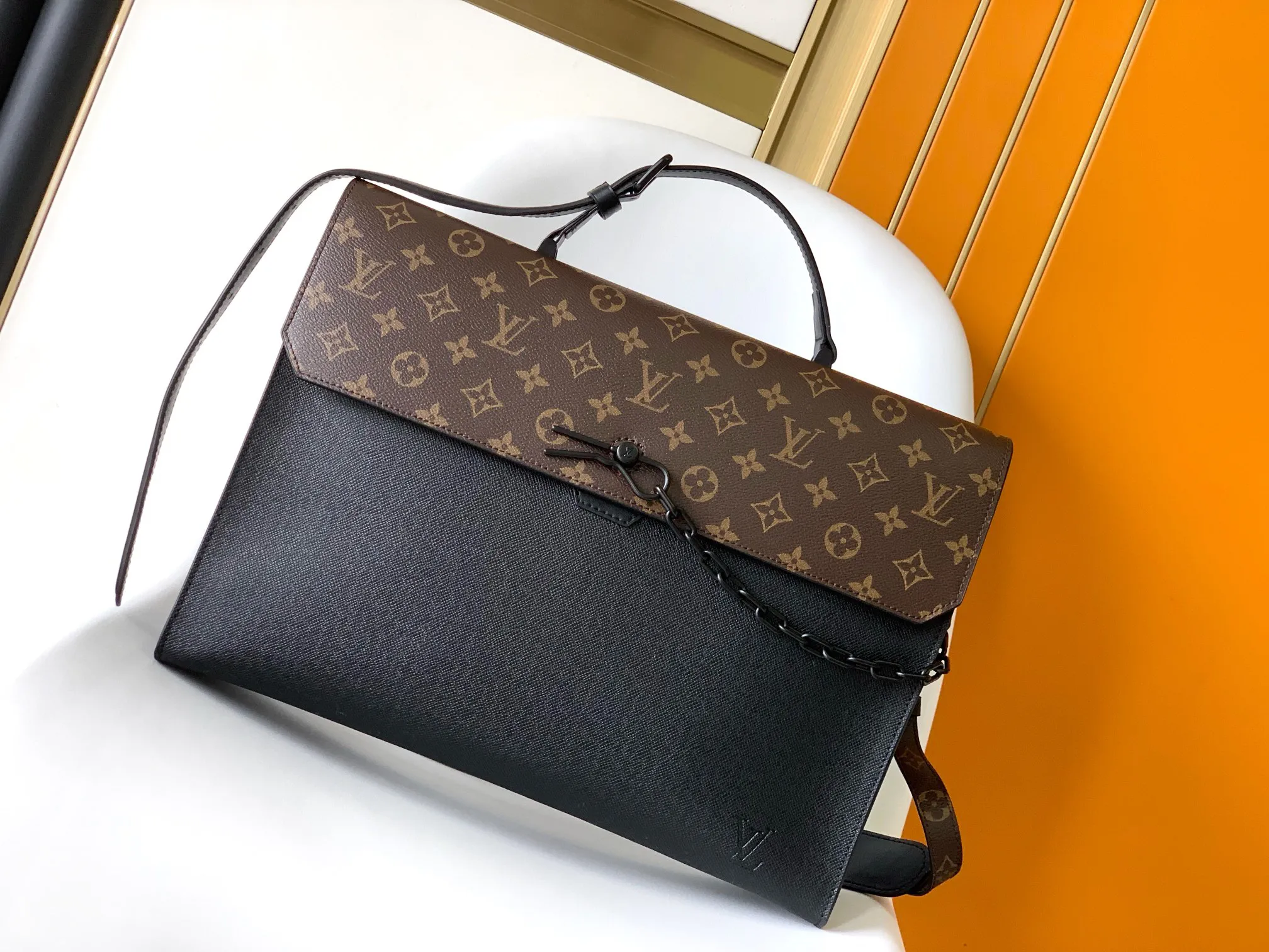 Louis Vuitton Robusto M30591 - 图片 3