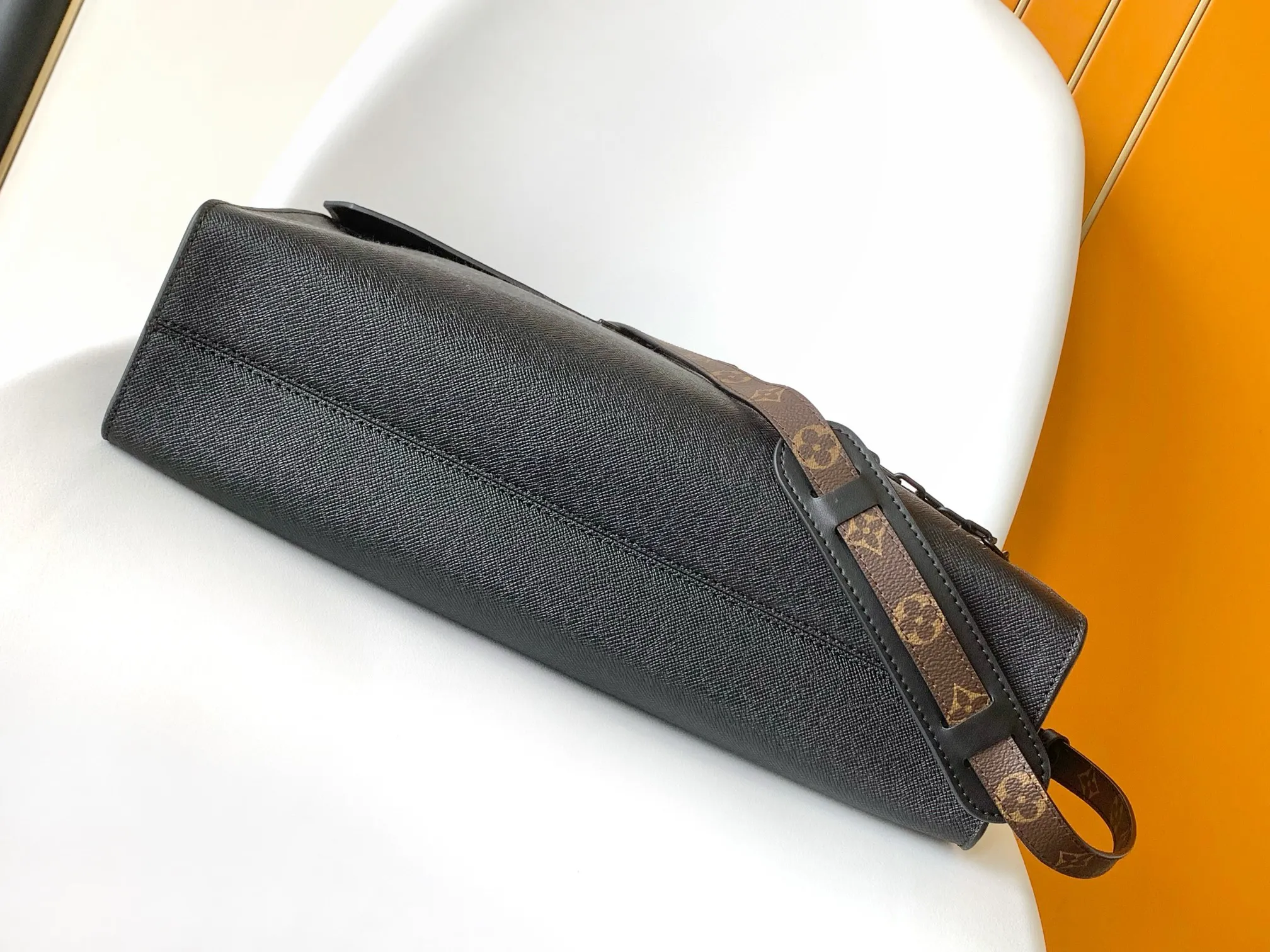Louis Vuitton Robusto M30591 - 图片 6