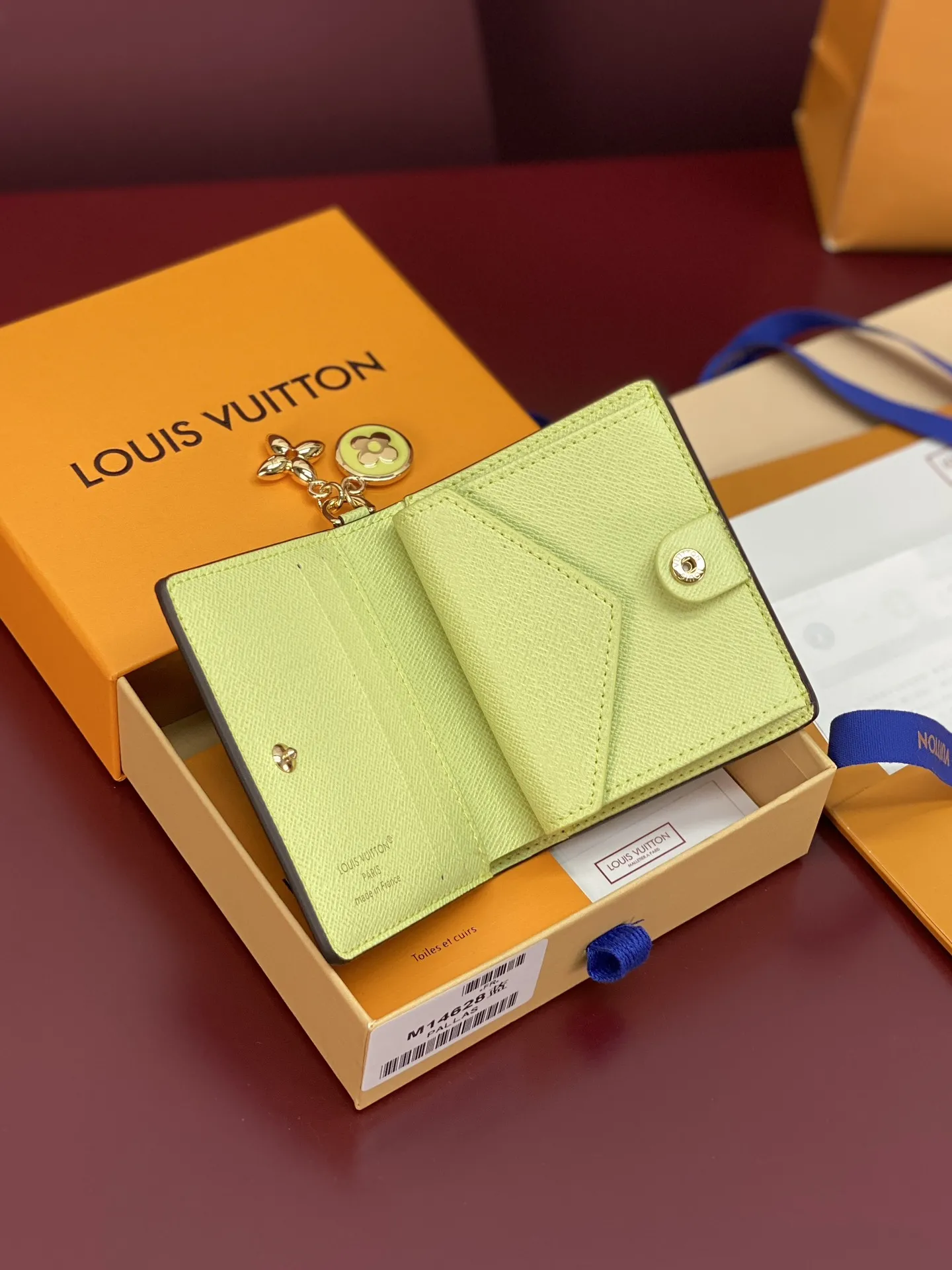 Louis Vuitton LV Charms Pocket Wallet M14628 - 图片 5