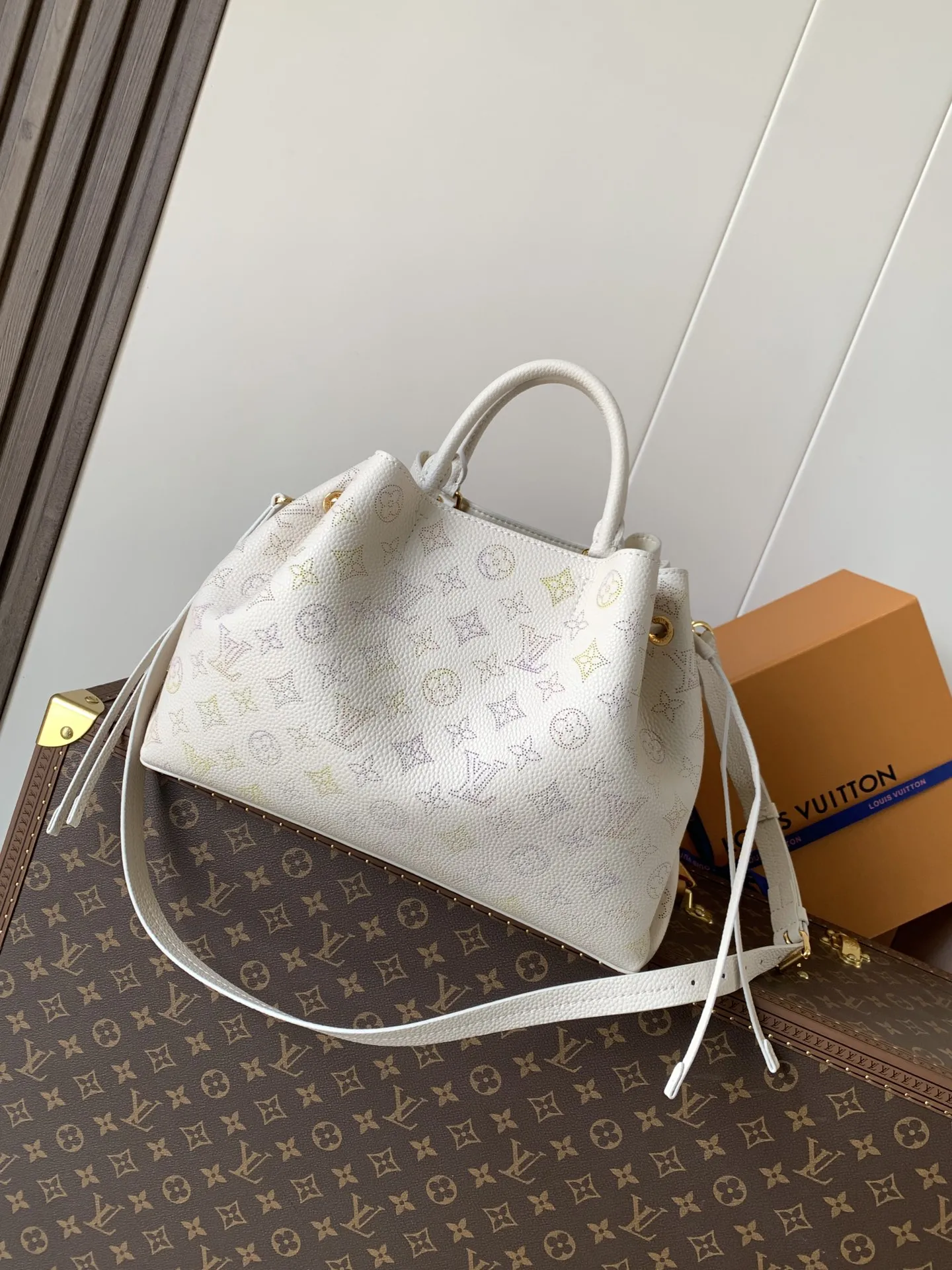 Louis Vuitton Bella Tote M15116 - 图片 5