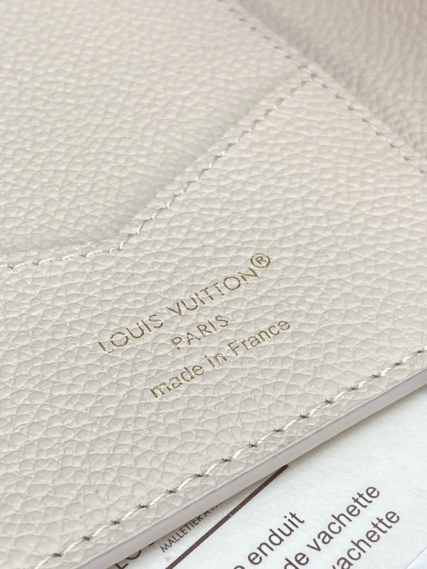 Louis Vuitton Passport Cover M25917 - 图片 11