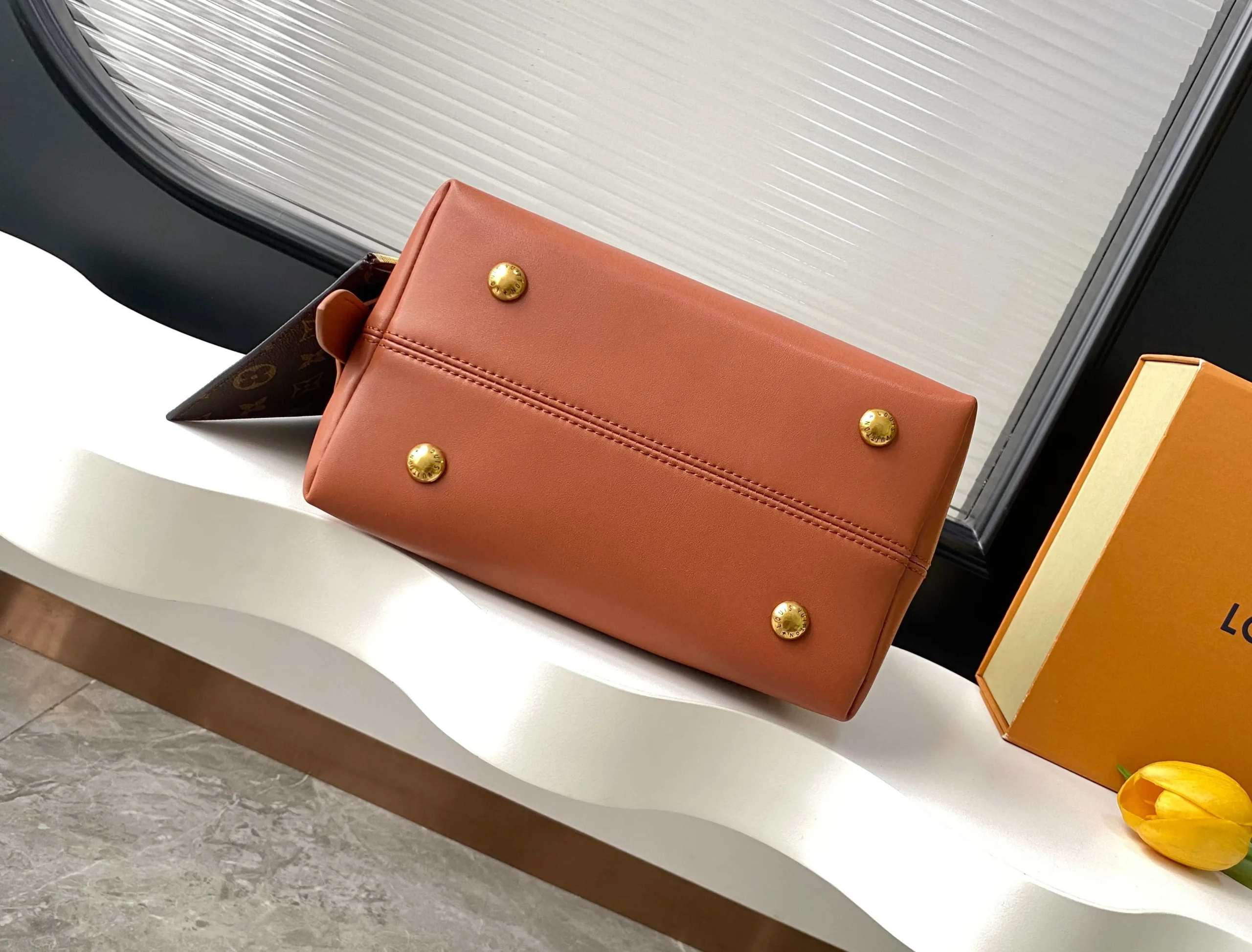 Louis Vuitton Low Key Hobo PM M25468 - 图片 6