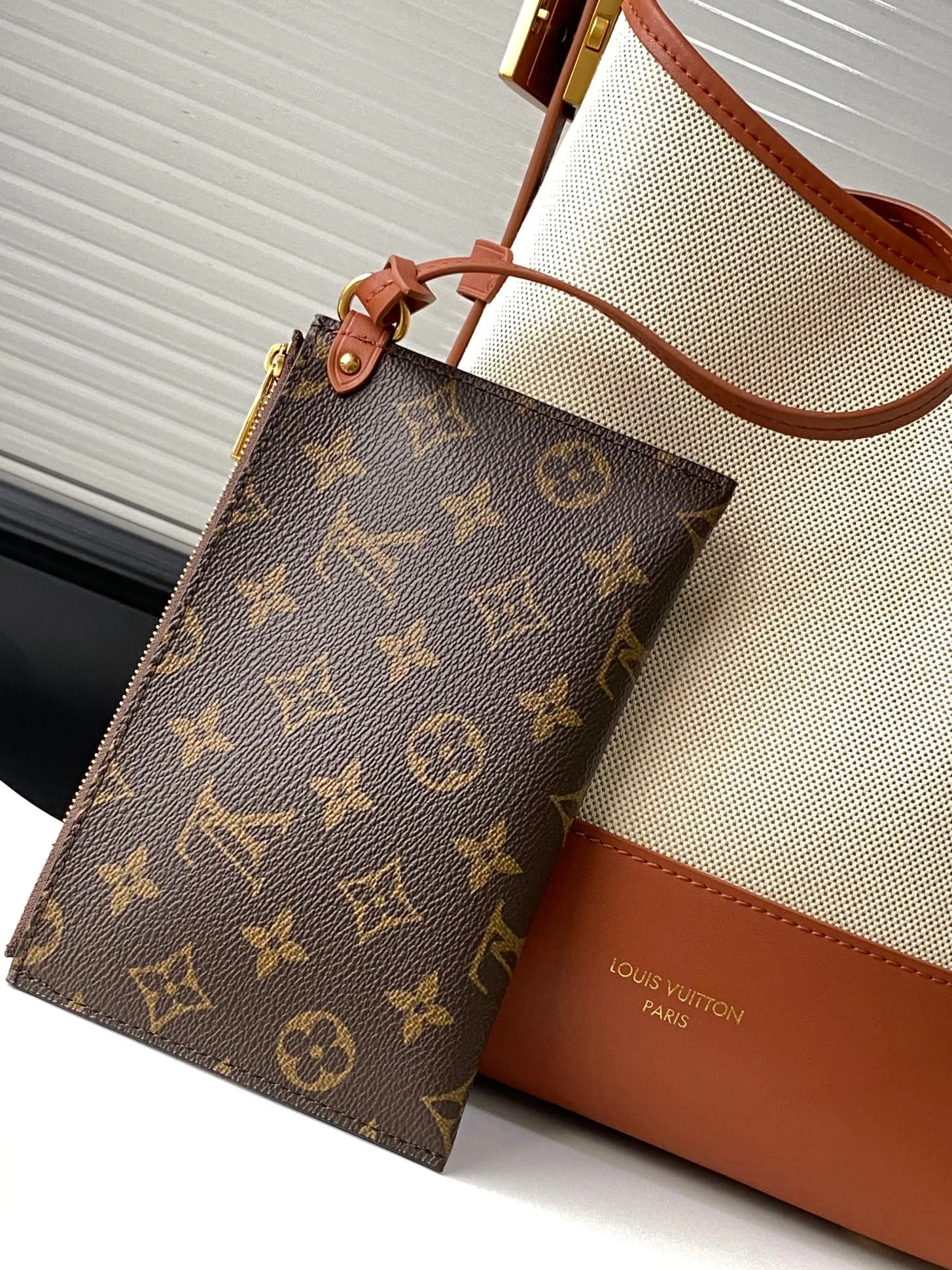Louis Vuitton Low Key Hobo PM M25468 - 图片 8