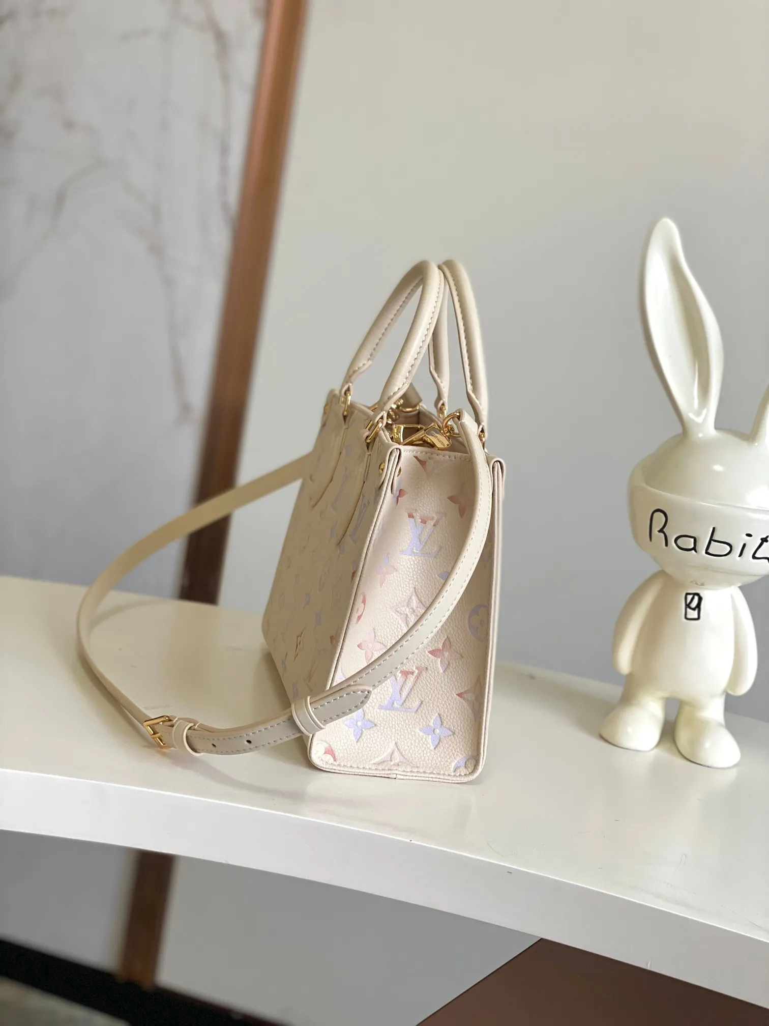 Louis Vuitton OnTheGo PM M25770 - Image 4