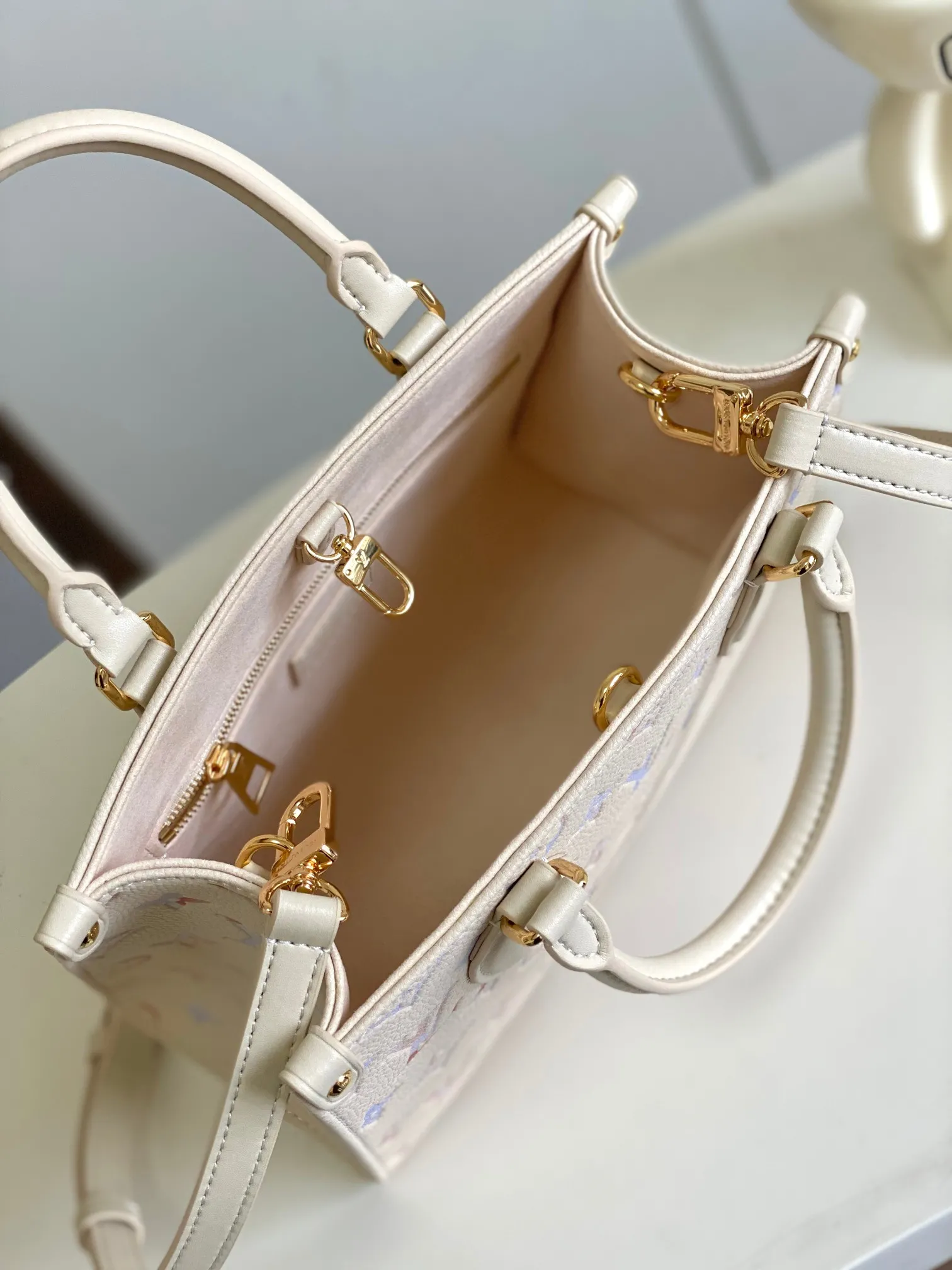 Louis Vuitton OnTheGo PM M25770 - Image 10