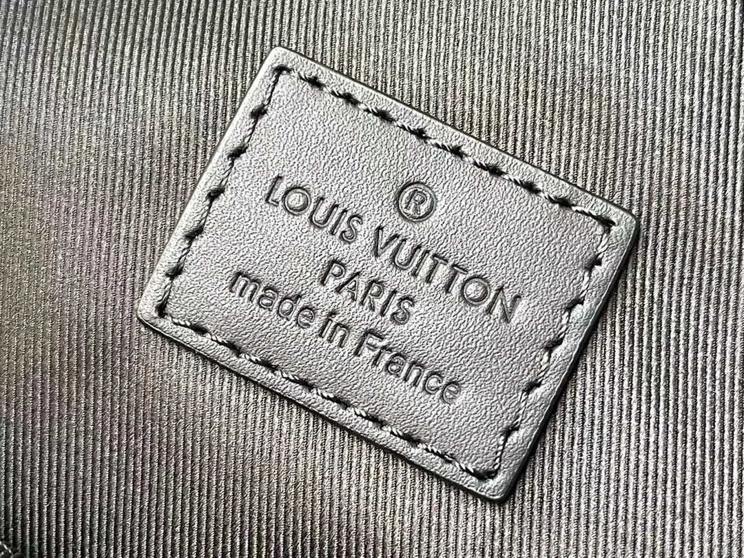 Alternative view of Louis Vuitton Dean Backpack M59924
