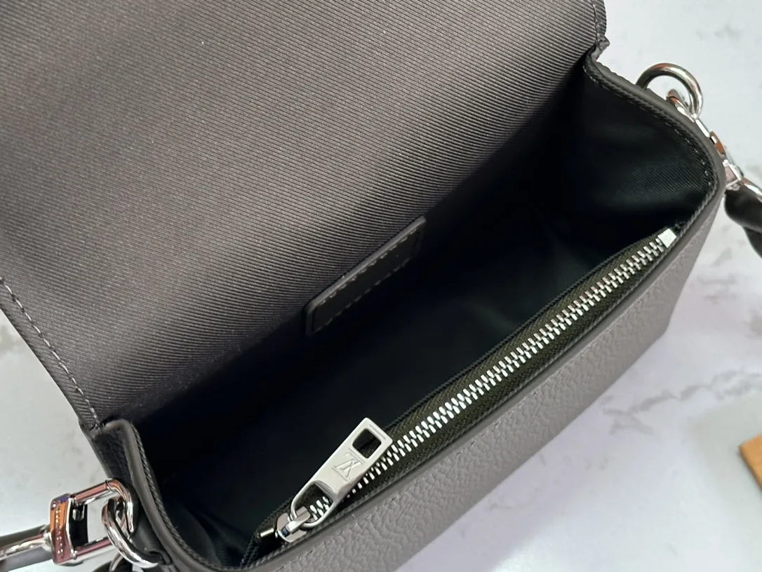 Louis Vuitton Fastline Wearable Wallet M82086 - 图片 10