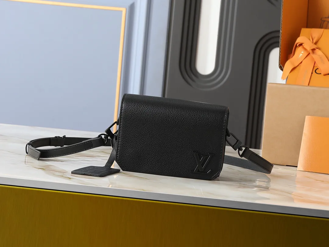 Louis Vuitton Fastline Wearable Wallet M82085 - 图片 3