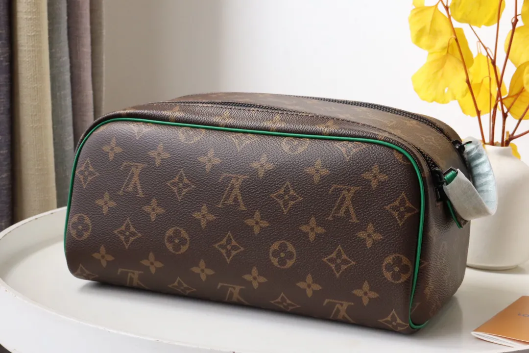 Louis Vuitton Dopp Kit M46253 - 图片 4