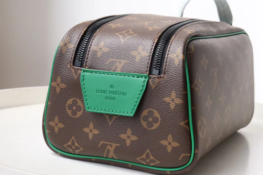 Louis Vuitton Dopp Kit M46253 - 图片 7