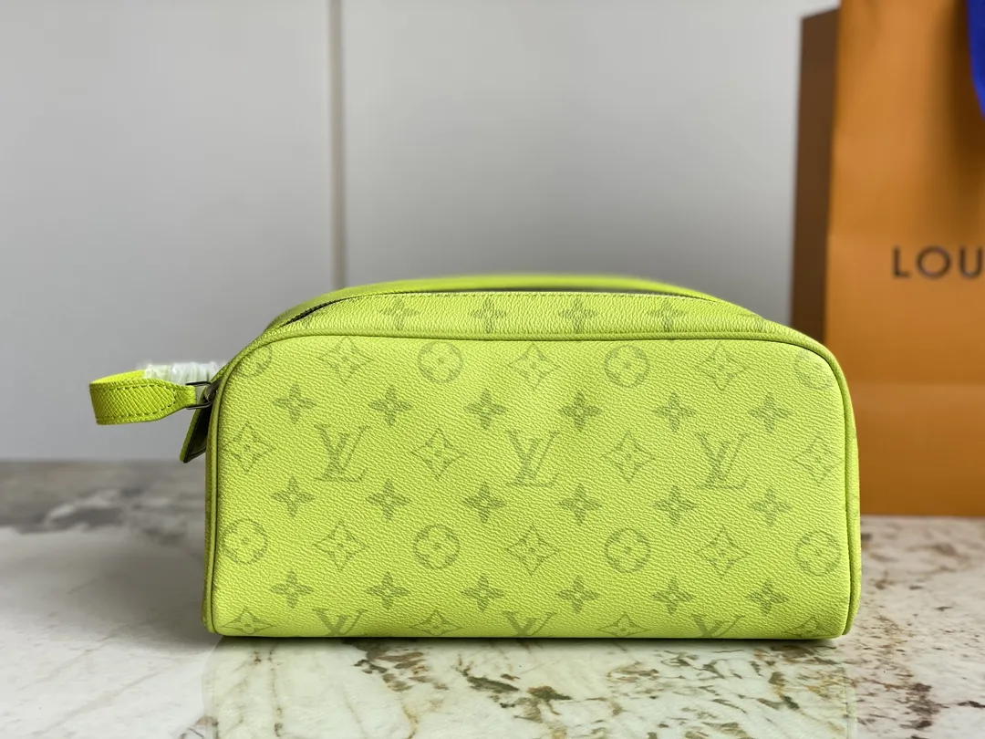 Louis Vuitton Dopp Kit M10144 - 图片 3