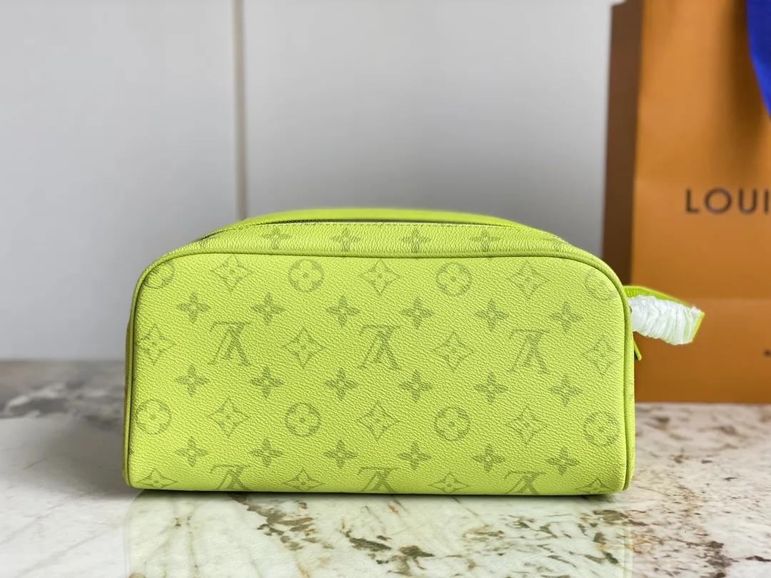 Louis Vuitton Dopp Kit M10144 - 图片 4