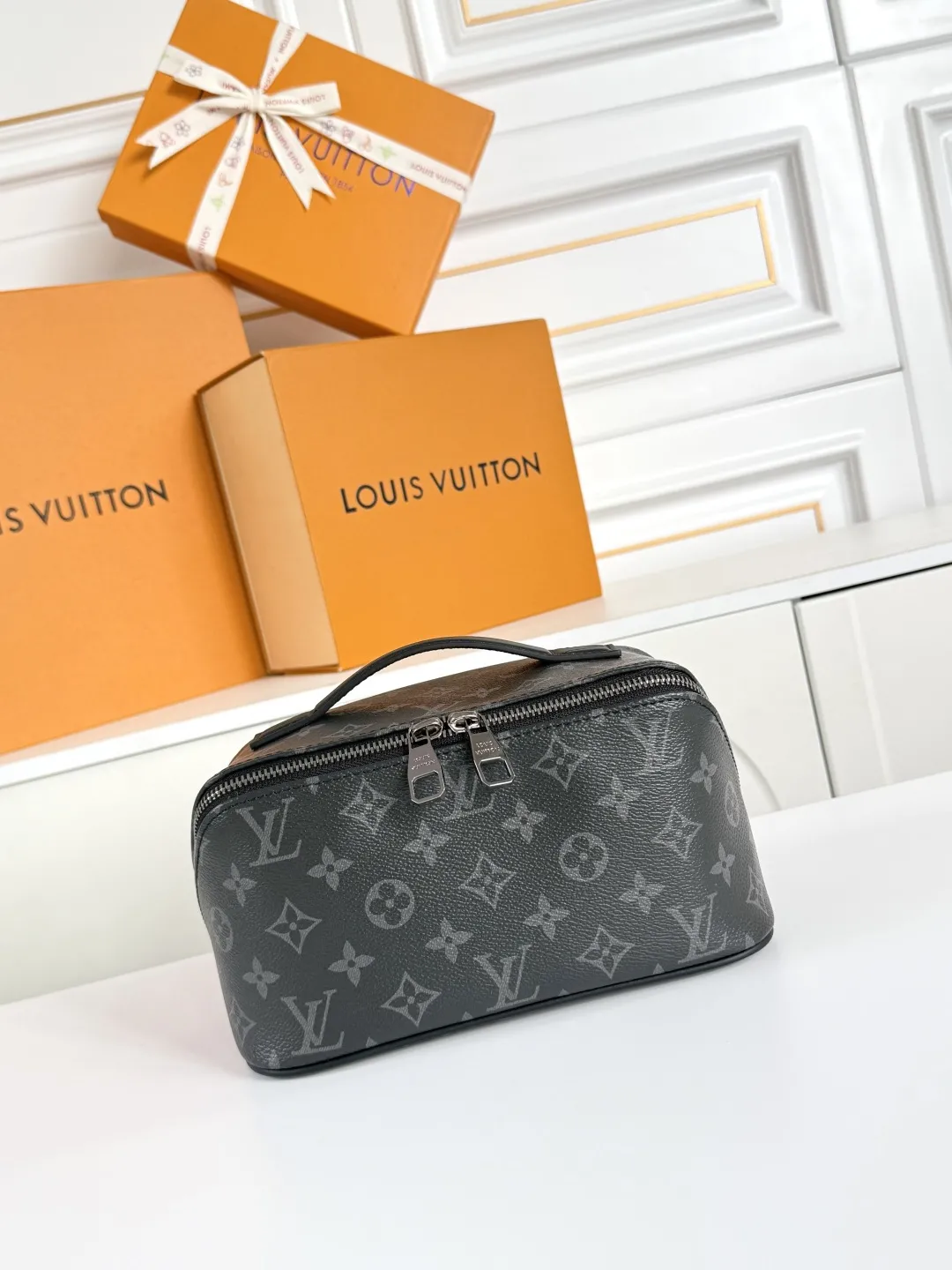 Louis Vuitton Toiletry Bag M11508 - 图片 3