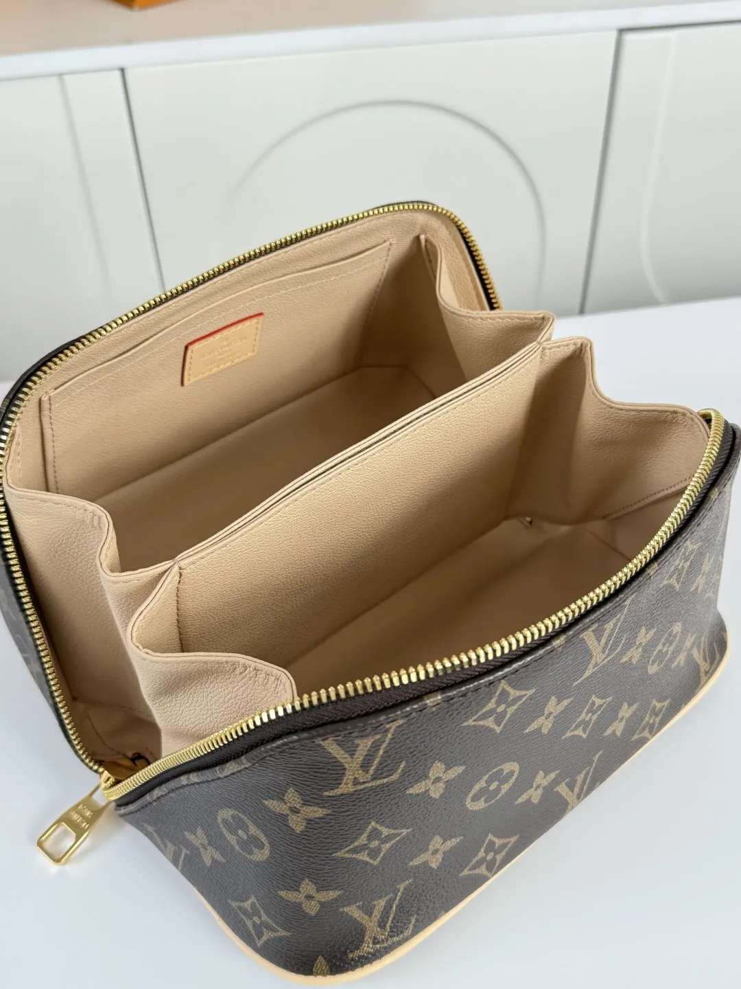 Louis Vuitton Toiletry Bag M11750 - 图片 9
