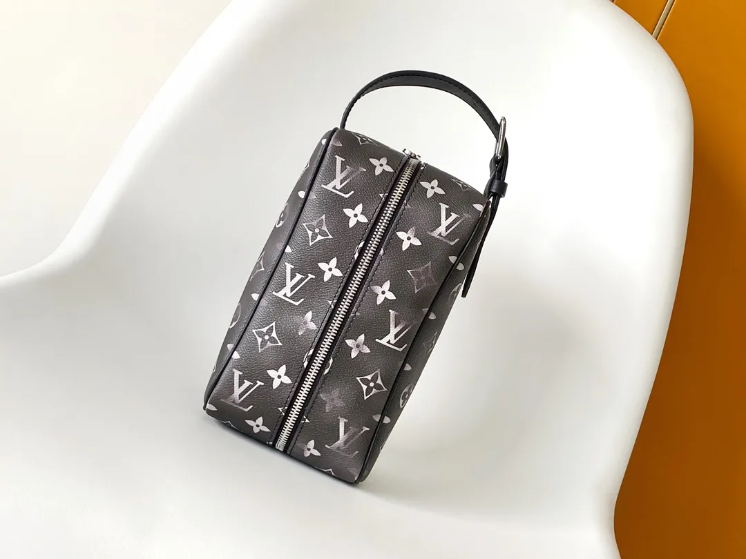 Louis Vuitton Locker Dopp Kit M11670 - 图片 5