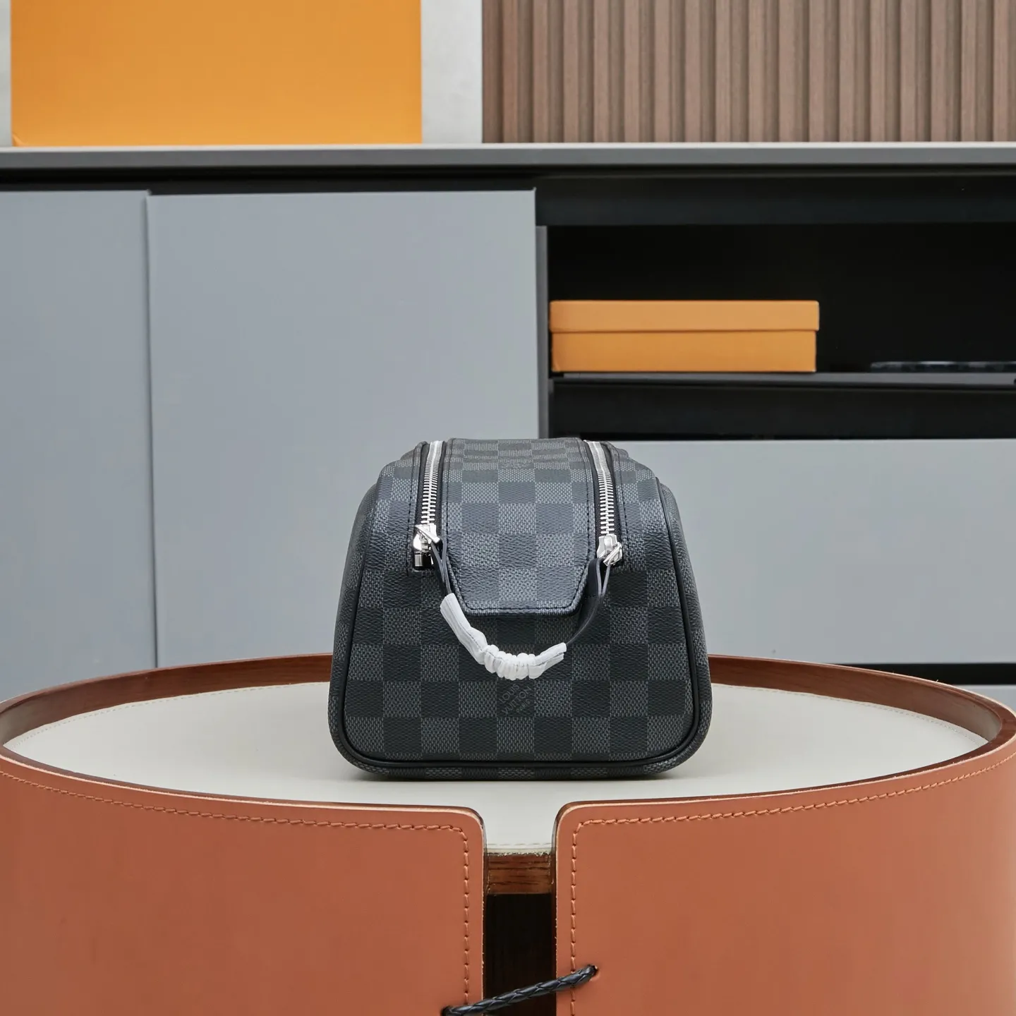 Louis Vuitton Dopp Kit Toilet Pouch N40127 - Image 4