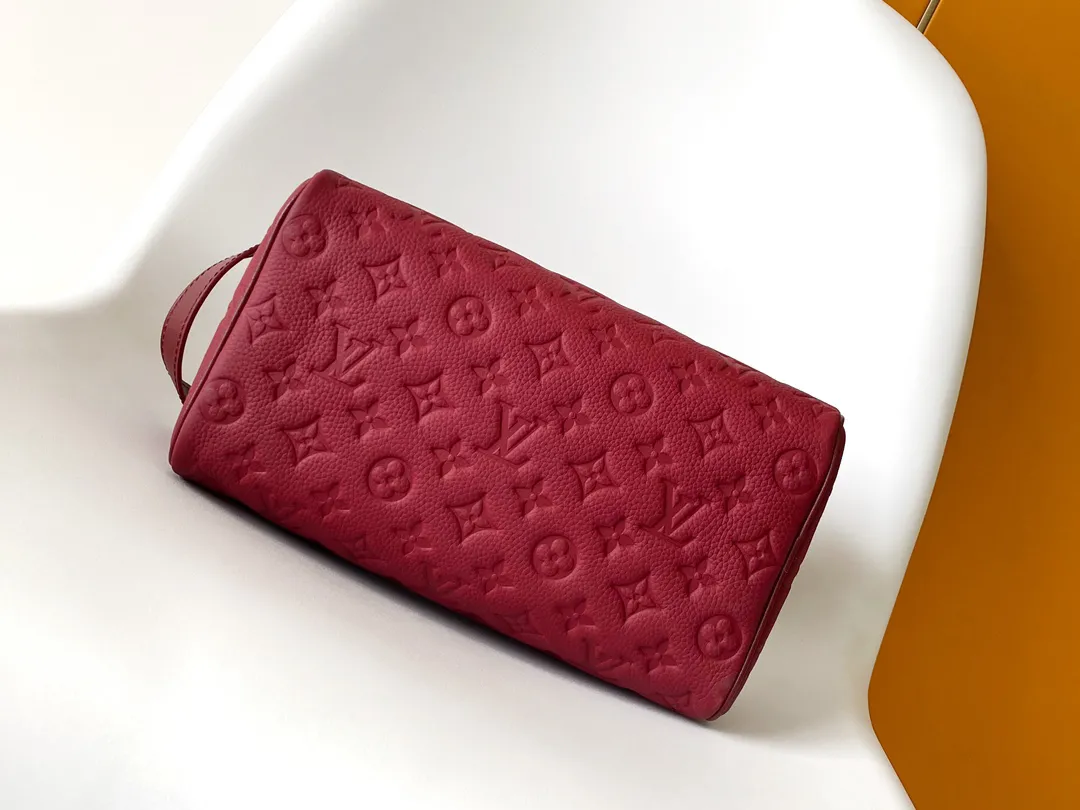 Louis Vuitton Dopp Kit M13023 - Image 6
