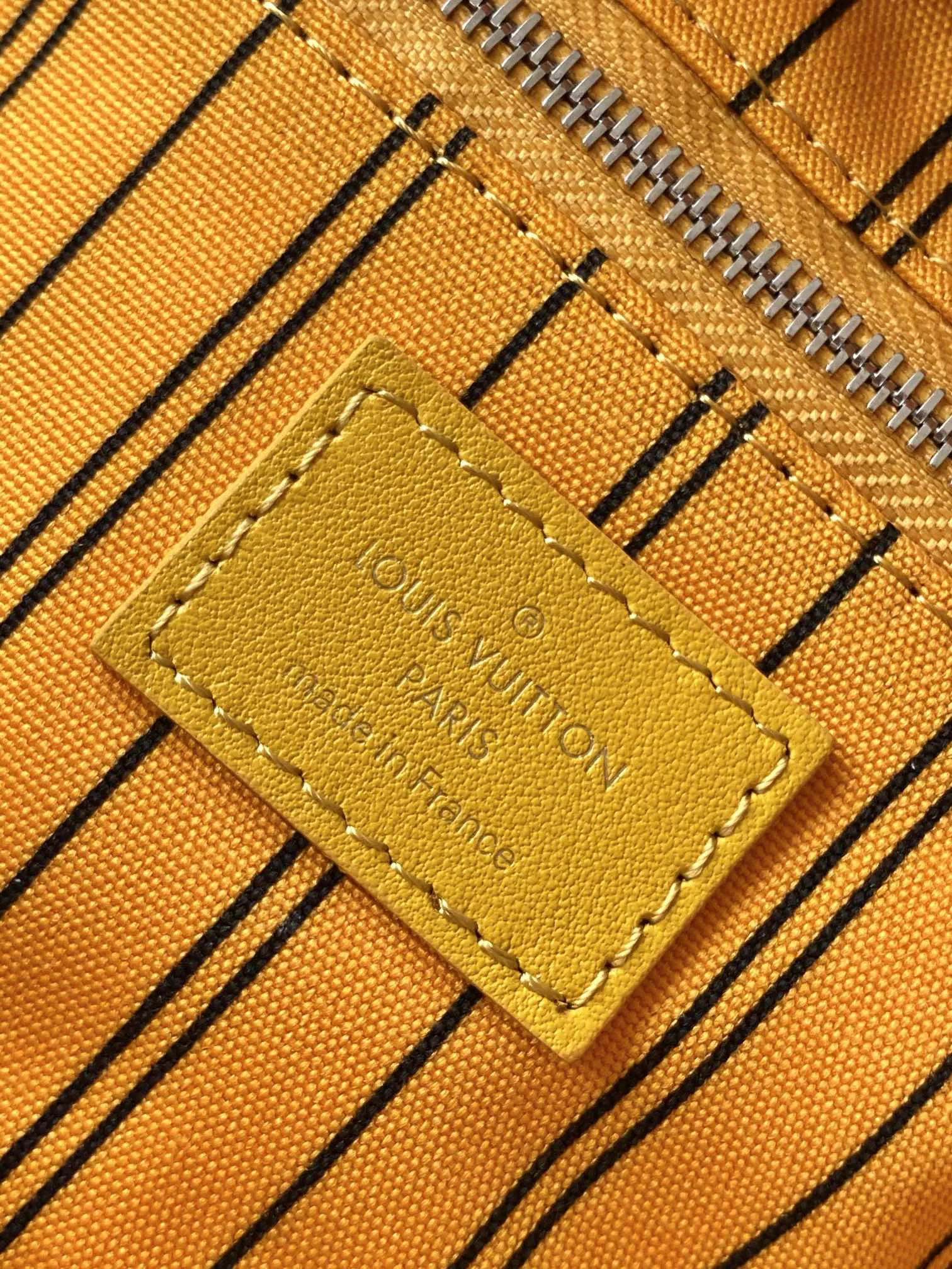 Louis Vuitton Dopp Kit M13009 - Image 10