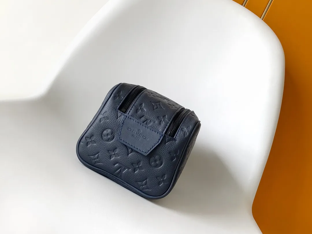 Louis Vuitton Dopp Kit M14843 - Image 5