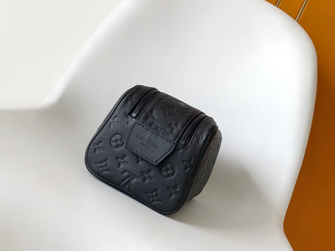 Louis Vuitton Dopp Kit M59478 - Image 4