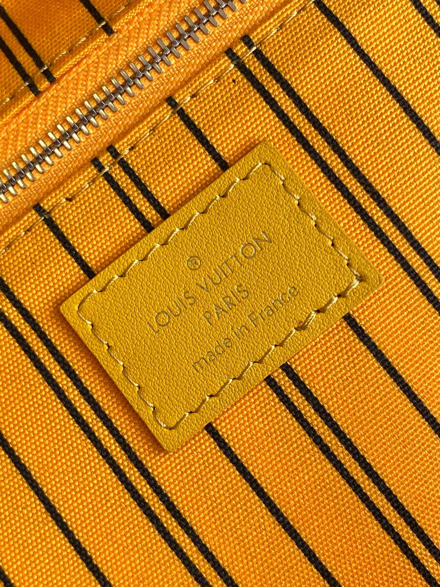 Alternative view of Louis Vuitton Dopp Kit M12643