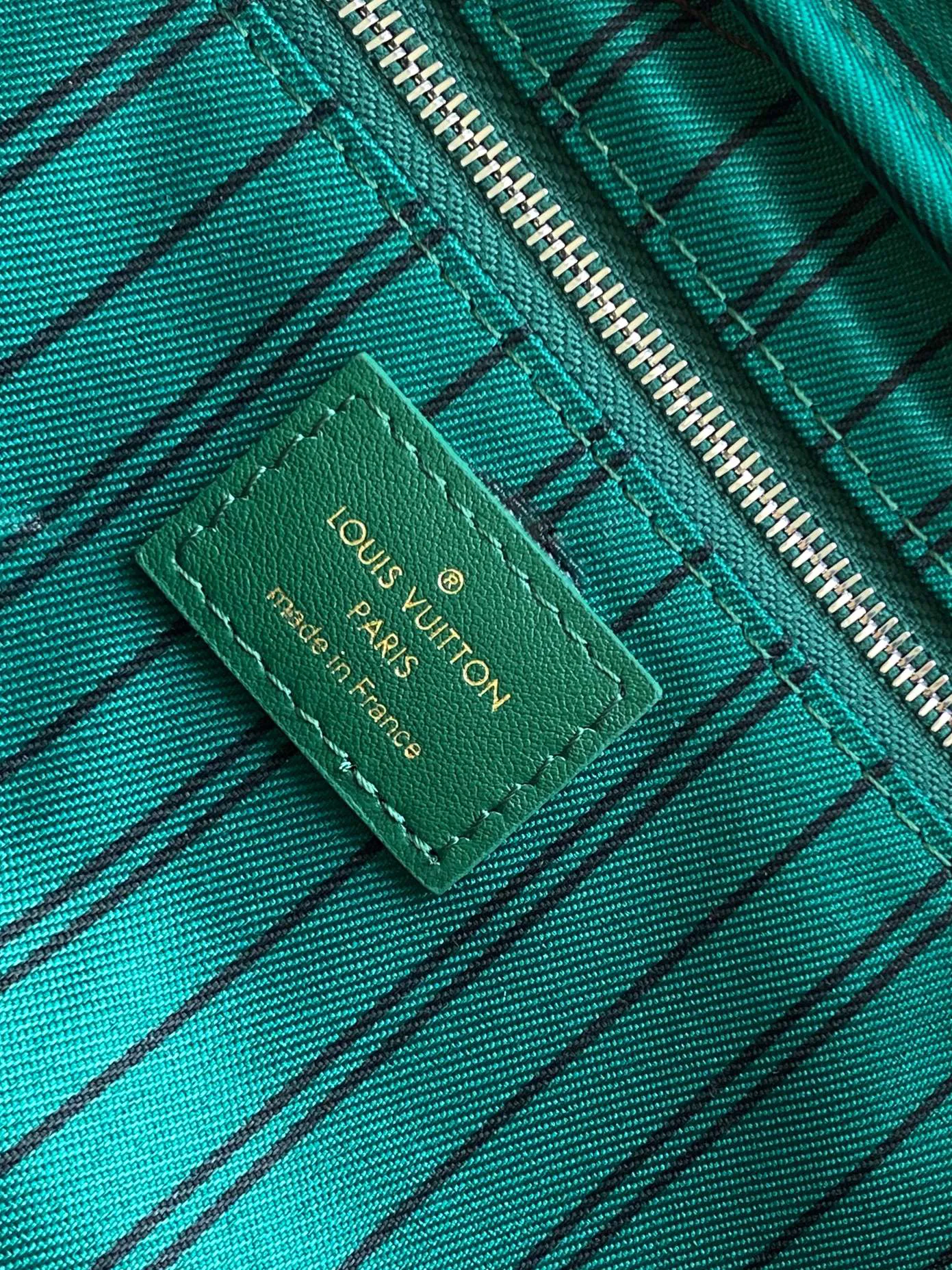 Alternative view of Louis Vuitton Dopp Kit M12639