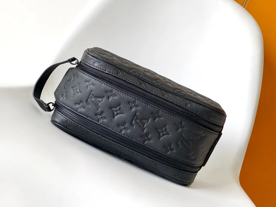Louis Vuitton Dopp Kit M59478 - Image 16