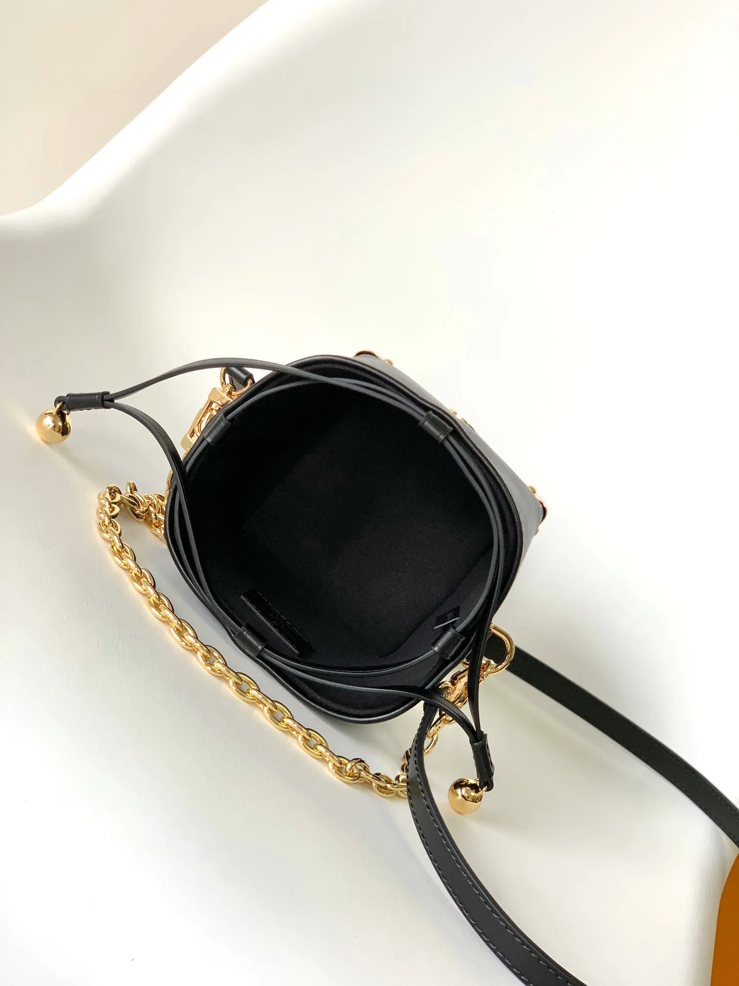 Louis Vuitton Noé Purse LV Charms M82886 - 图片 10