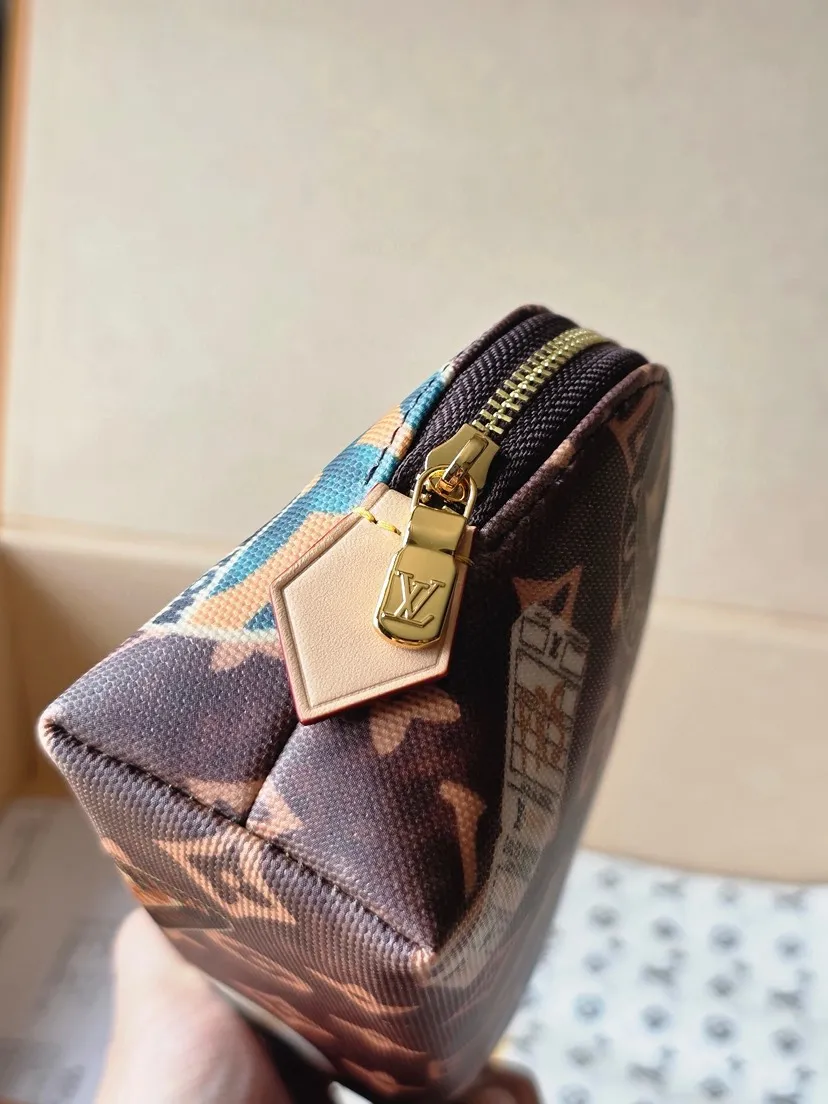 Louis Vuitton Cosmetic Pouch M83597 - 图片 7