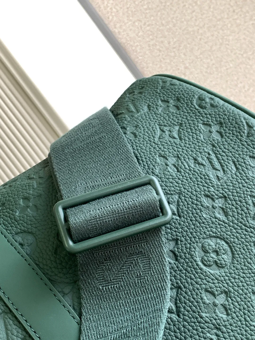 Louis Vuitton Keepall Bandoulière 50 M24440 - 图片 7