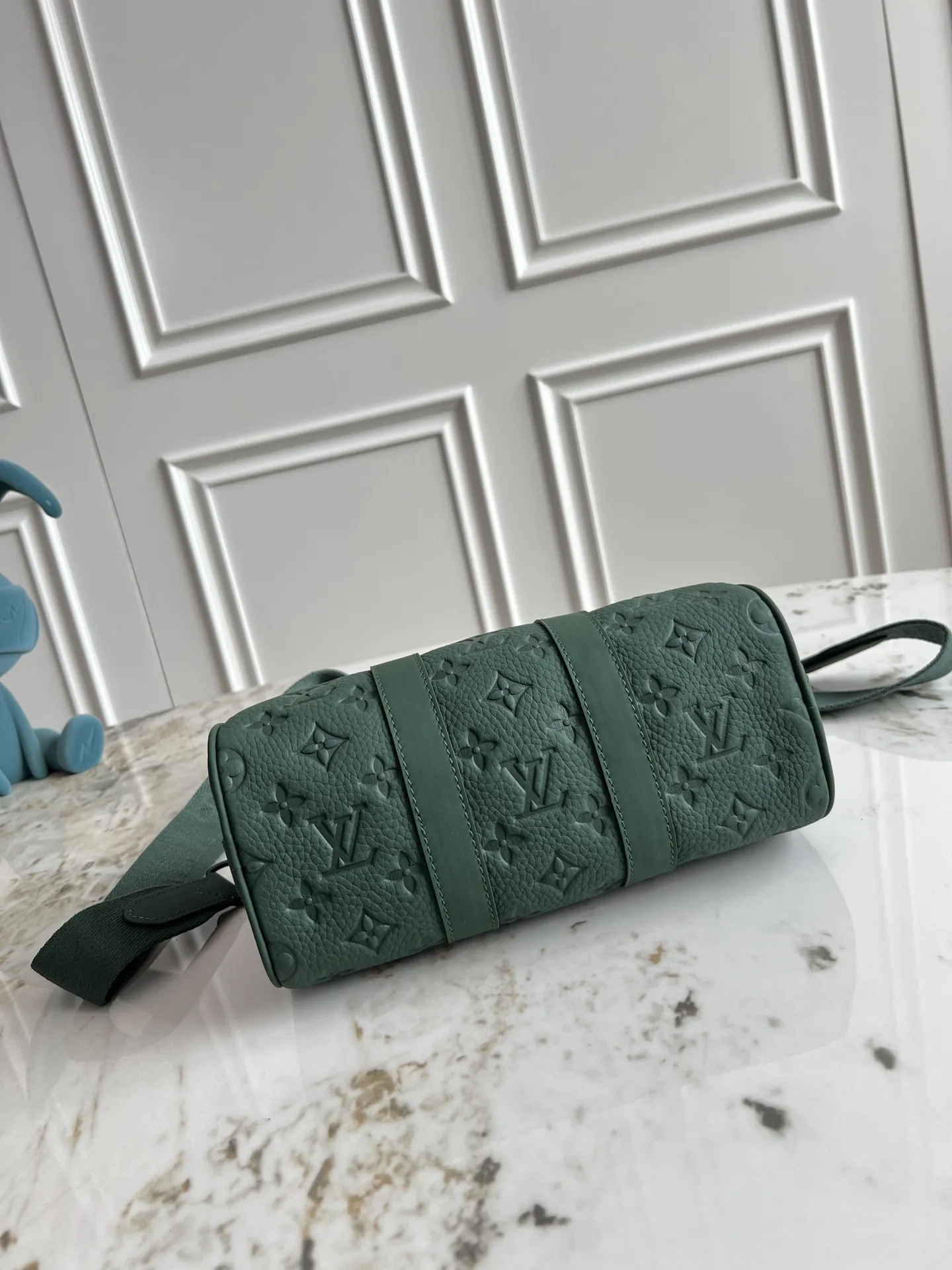 Louis Vuitton Keepall Bandoulière 25 M24432 - 图片 4