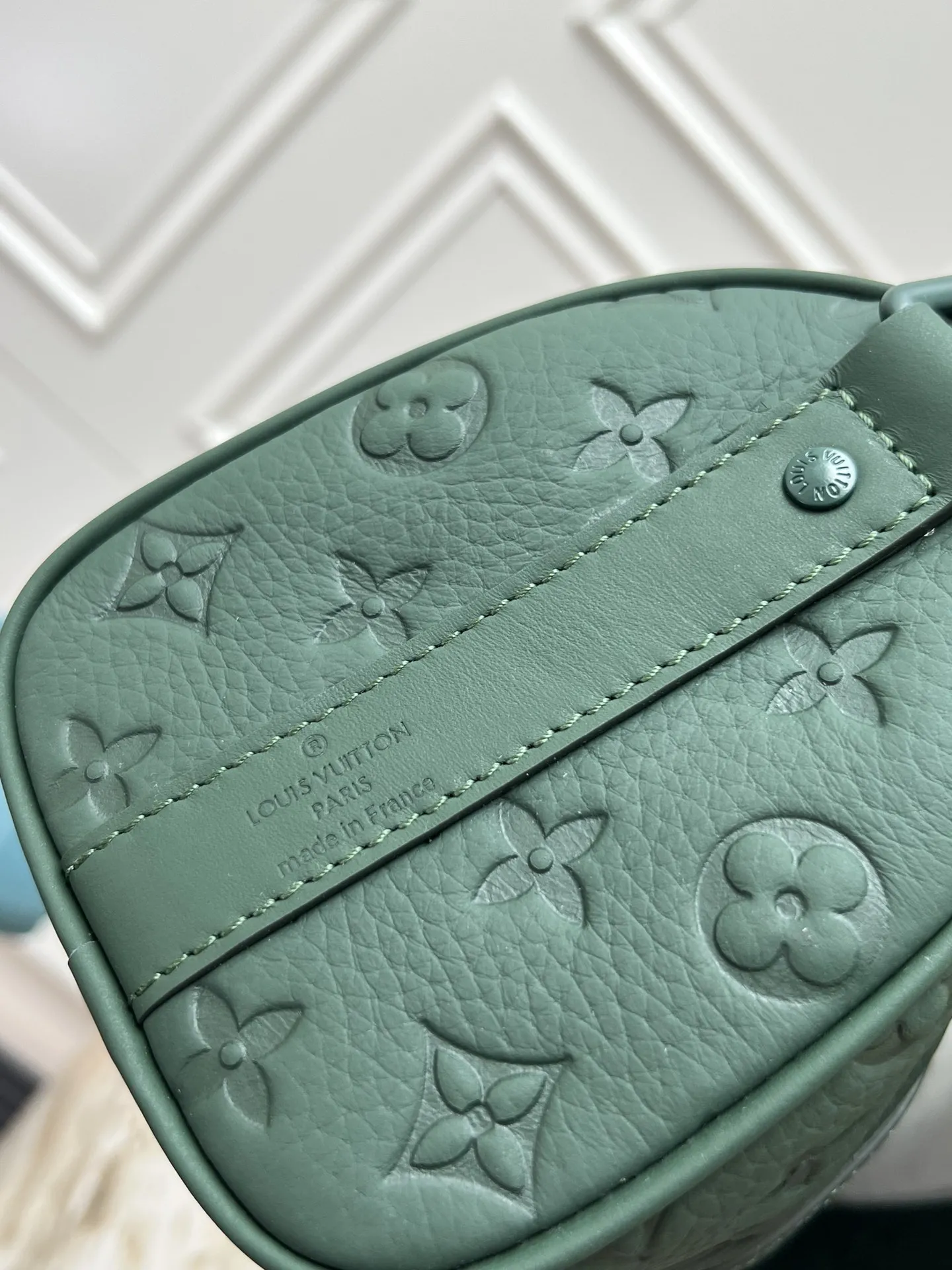 Louis Vuitton Keepall Bandoulière 25 M24432 - 图片 7