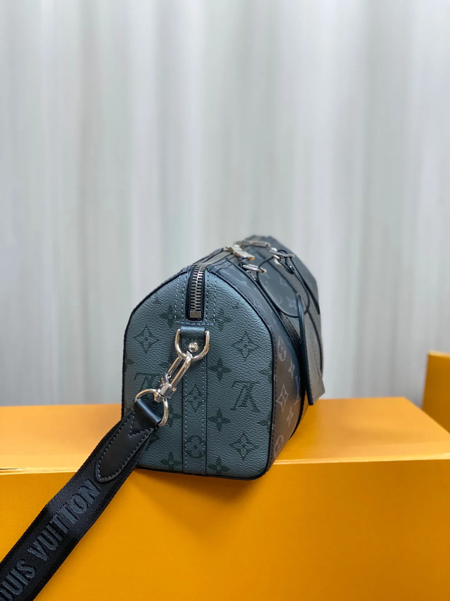 Louis Vuitton City Keepall M45936 - 图片 9