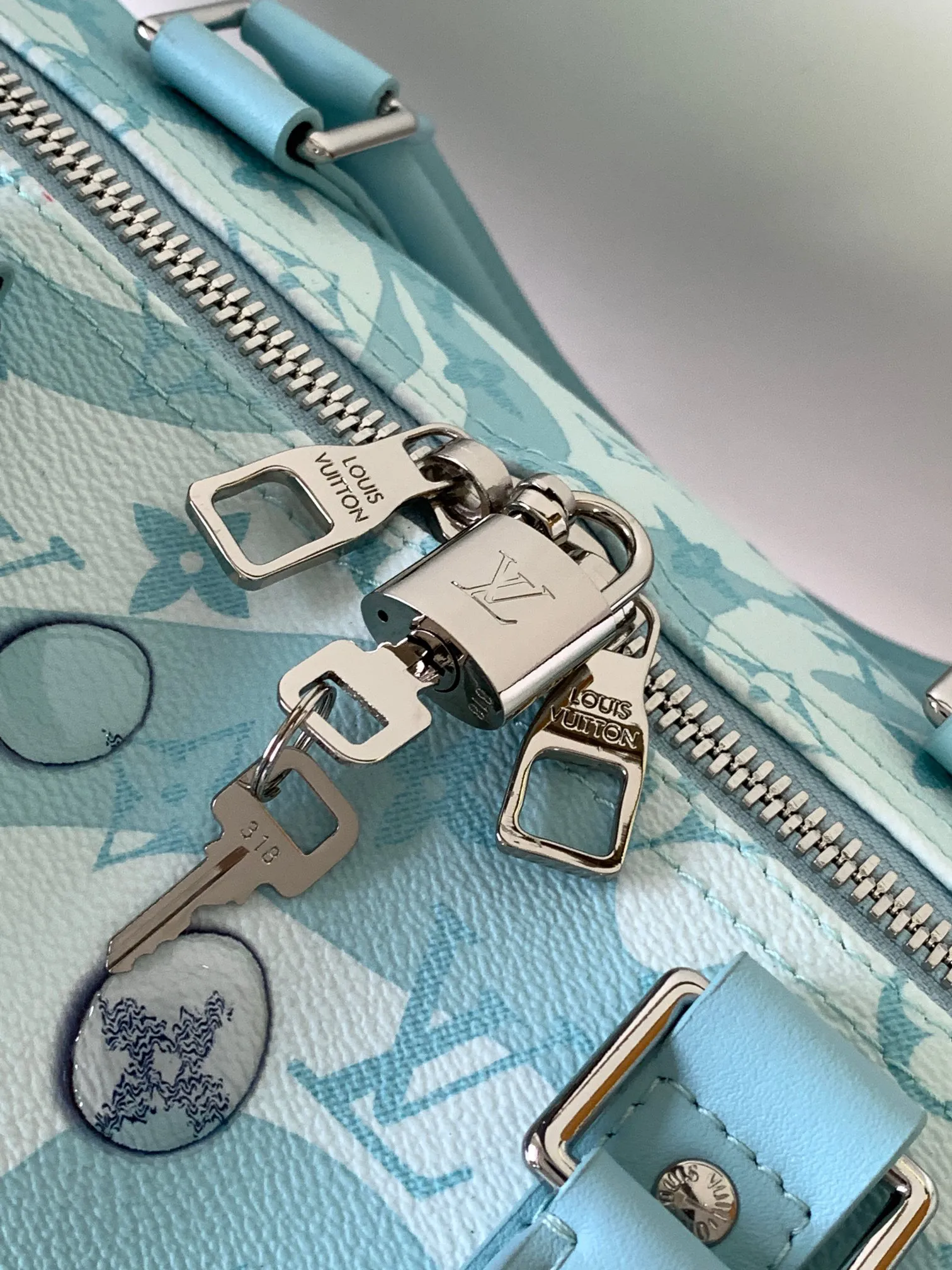 Louis Vuitton Keepall Bandoulière 50 M22570 - Image 2