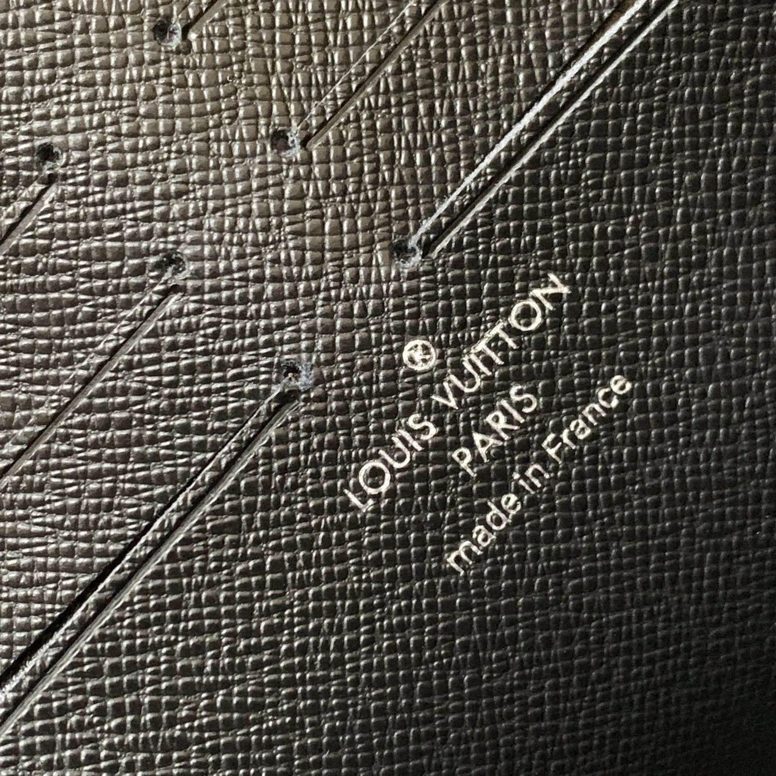 Louis Vuitton Pochette Voyage MM N41696 - Image 3