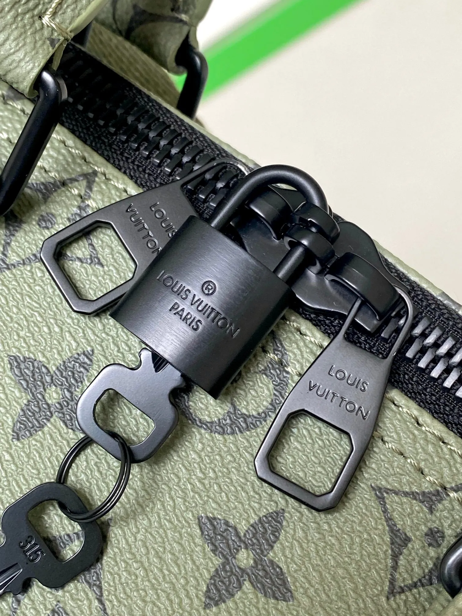 Louis Vuitton Keepall Bandoulière 45 M23962 - Image 8
