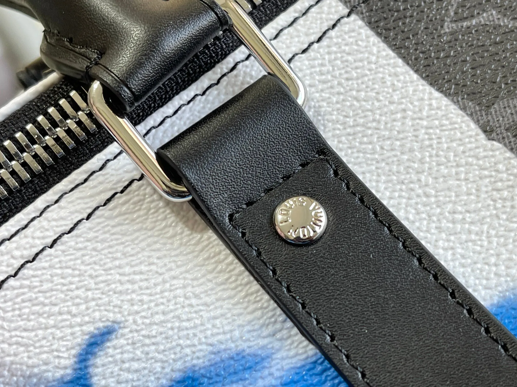 Alternative view of Louis Vuitton Keepall Bandoulière 45 M46356