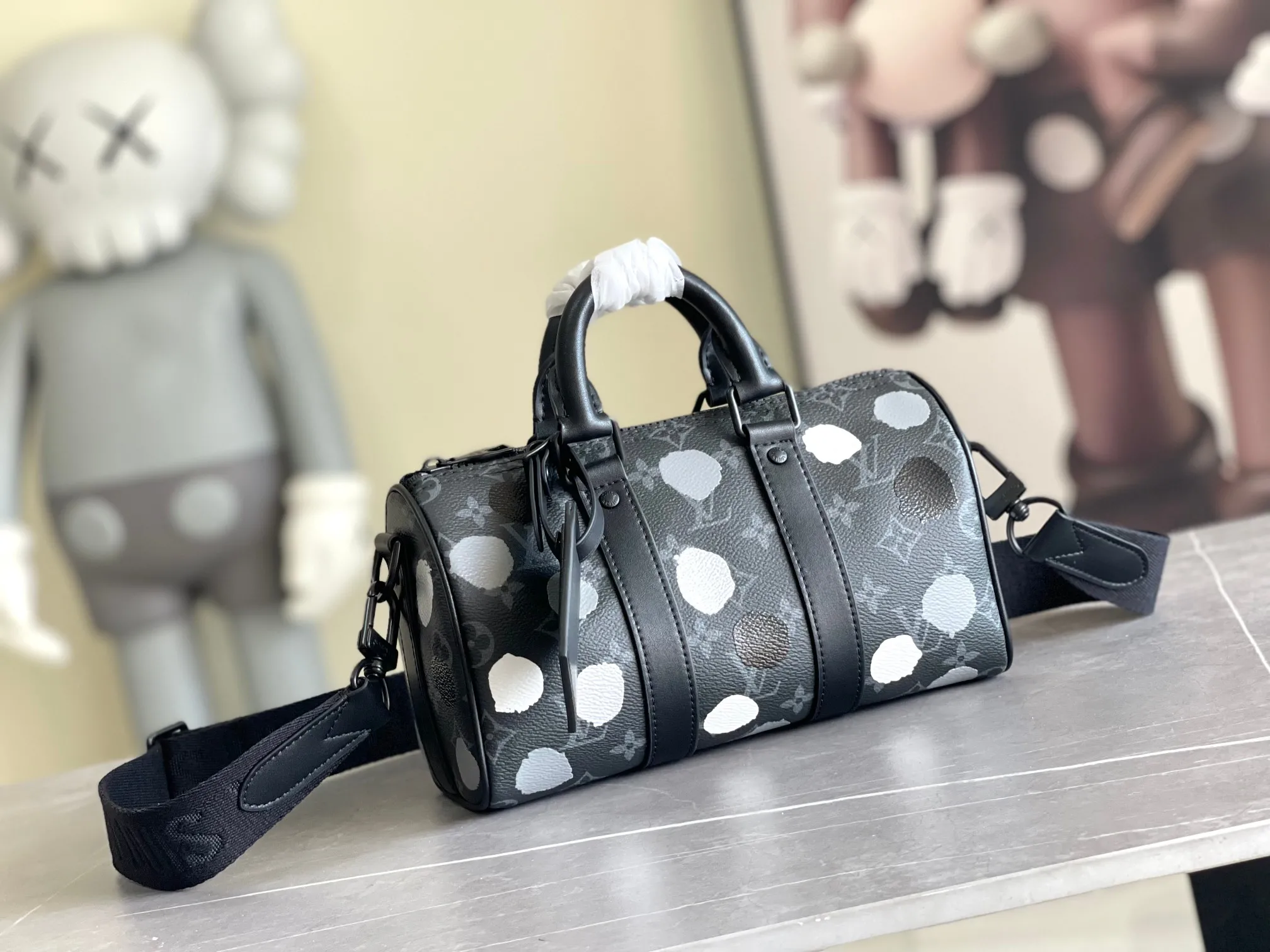 Louis Vuitton Keepall Bandoulière 25 M46406 - 图片 3