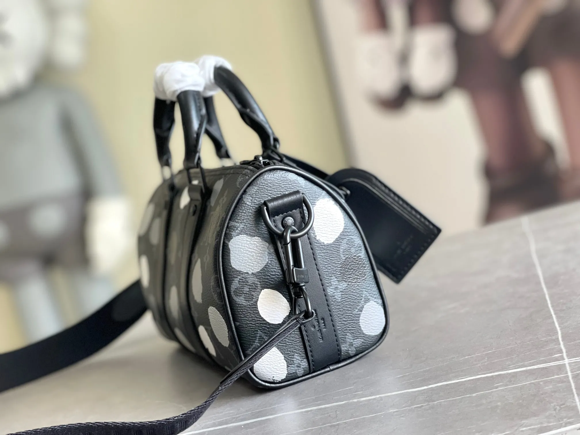 Louis Vuitton Keepall Bandoulière 25 M46406 - 图片 4