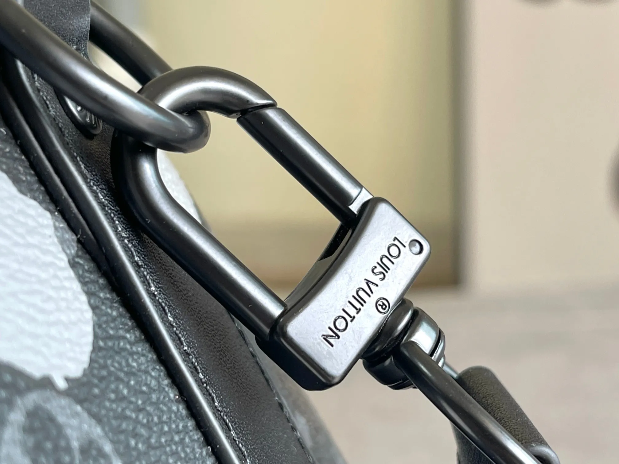 Louis Vuitton Keepall Bandoulière 25 M46406 - 图片 7