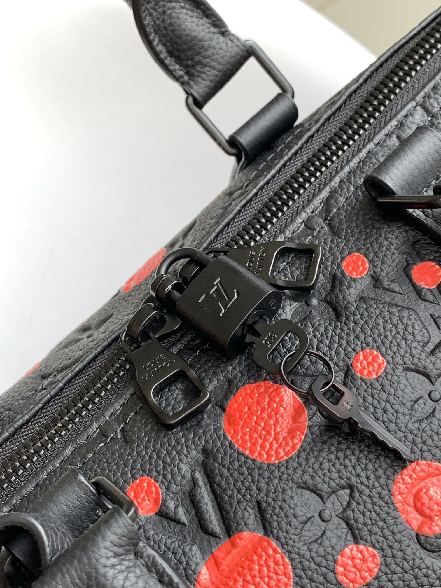 Louis Vuitton Keepall Bandoulière 50 M21674 - Image 9