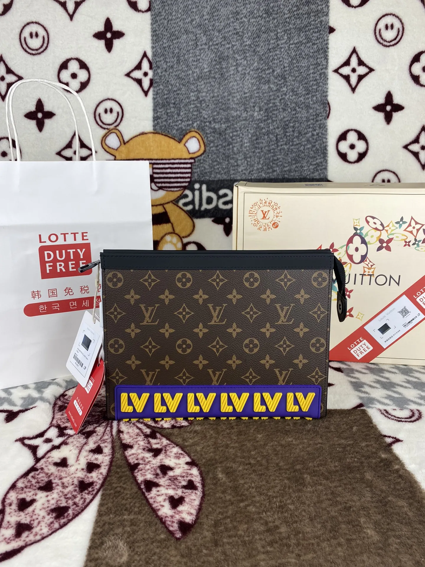 Louis Vuitton Pochette Voyage MM M80792 - Image 3