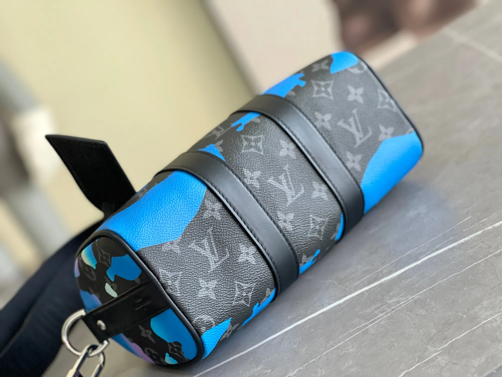 Louis Vuitton Keepall Bandoulière 25 M21430 - 图片 6