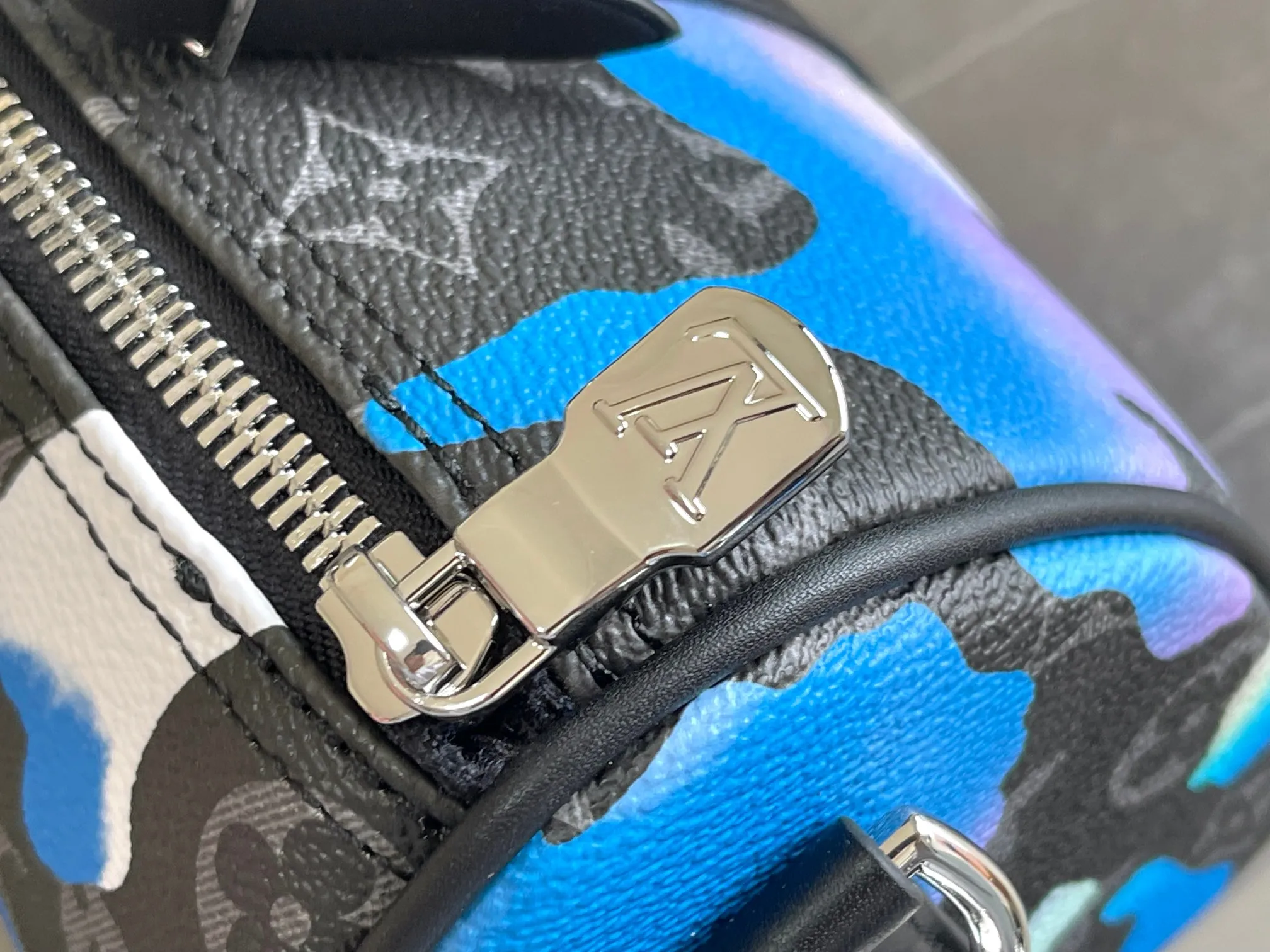 Louis Vuitton Keepall Bandoulière 25 M21430 - 图片 8