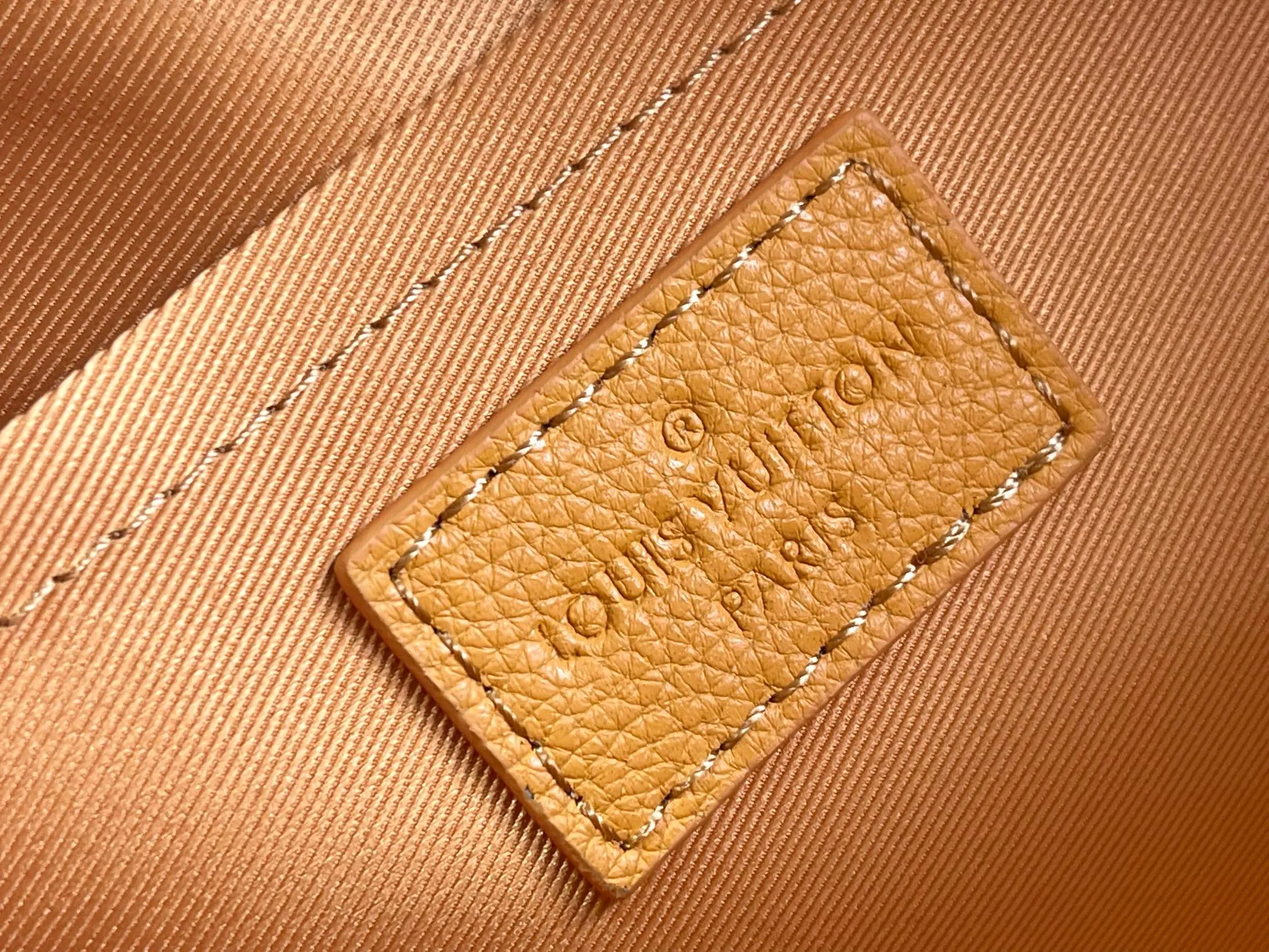Alternative view of Louis Vuitton City Keepall M21438
