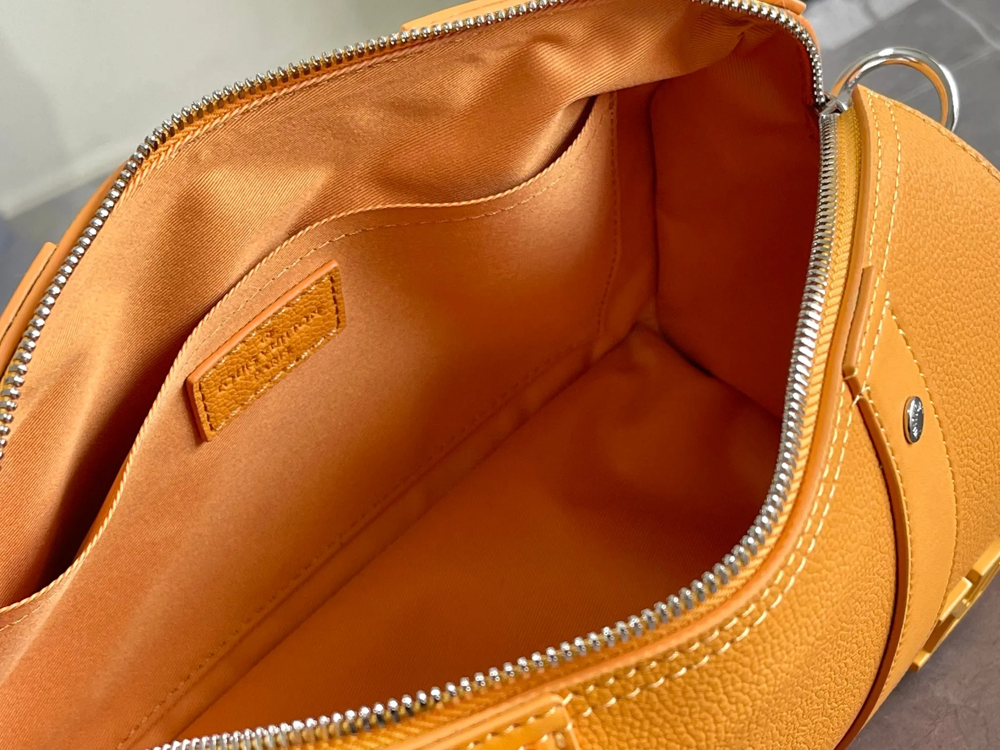 Louis Vuitton City Keepall M21438 - 图片 10