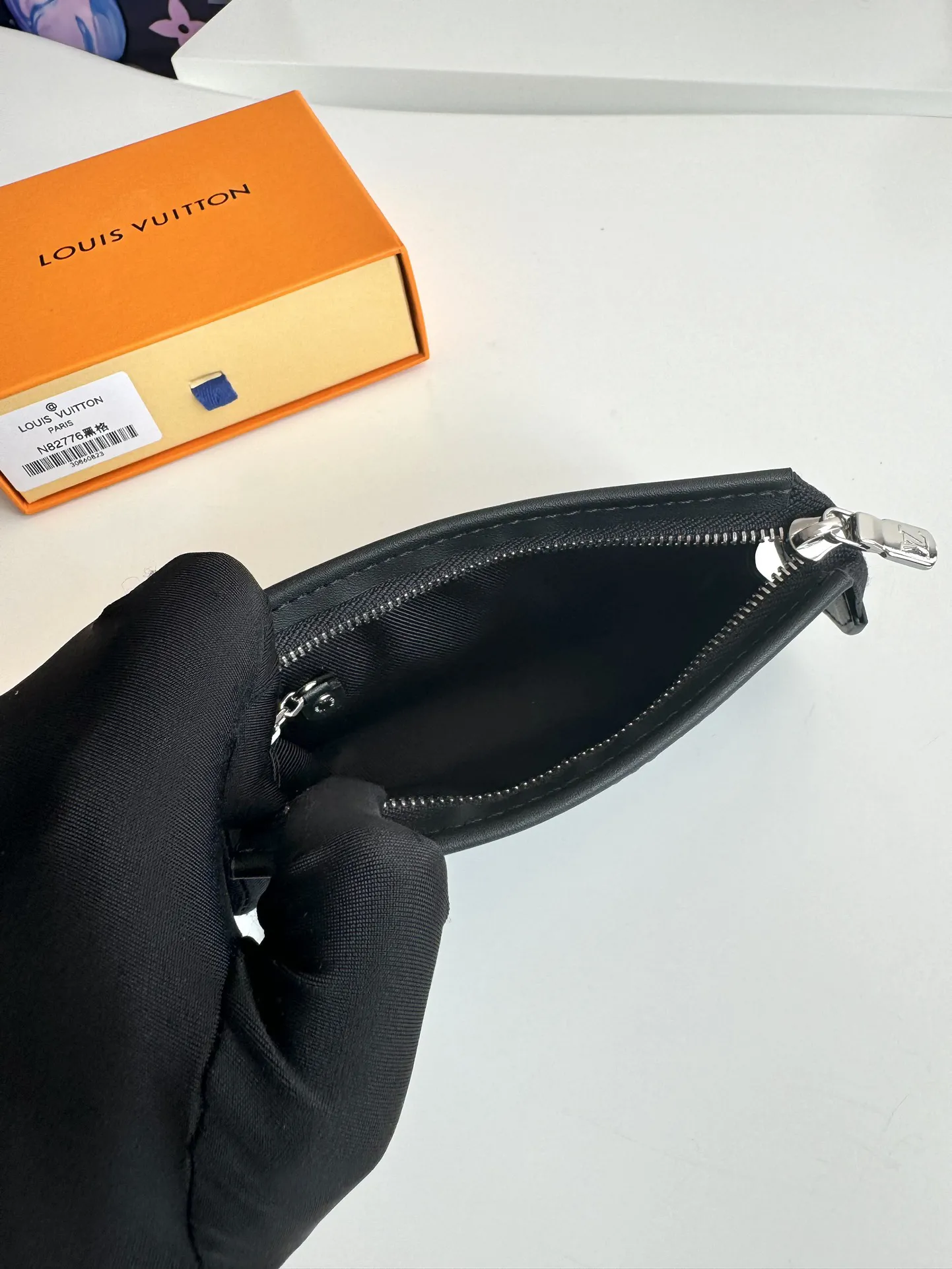 Alternative view of Louis Vuitton Key Pouch Voyage M82776
